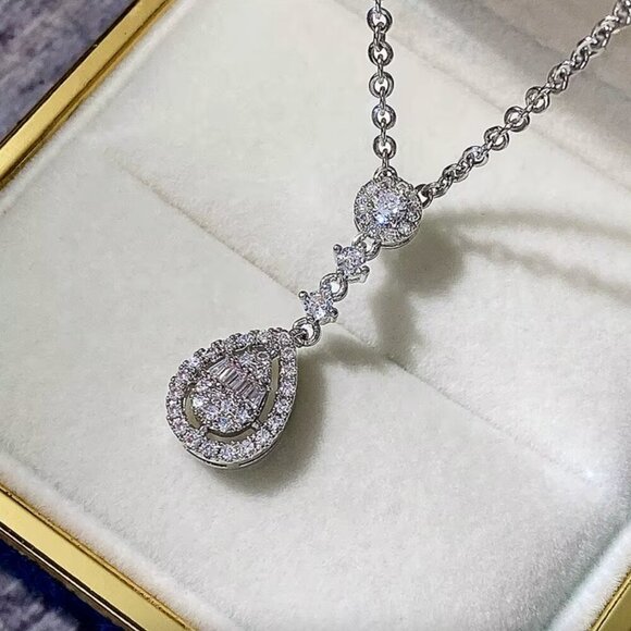 NEW 18k White Gold Diamond Necklace Pear Cut Waterdrop Diamond Pendant - Picture 4 of 10